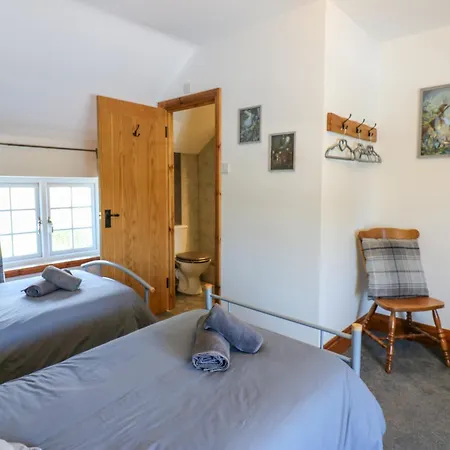 Holiday home Moorhen House