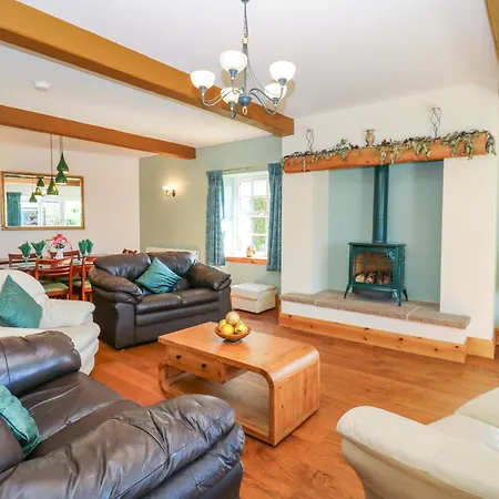 Holiday home Moorhen House